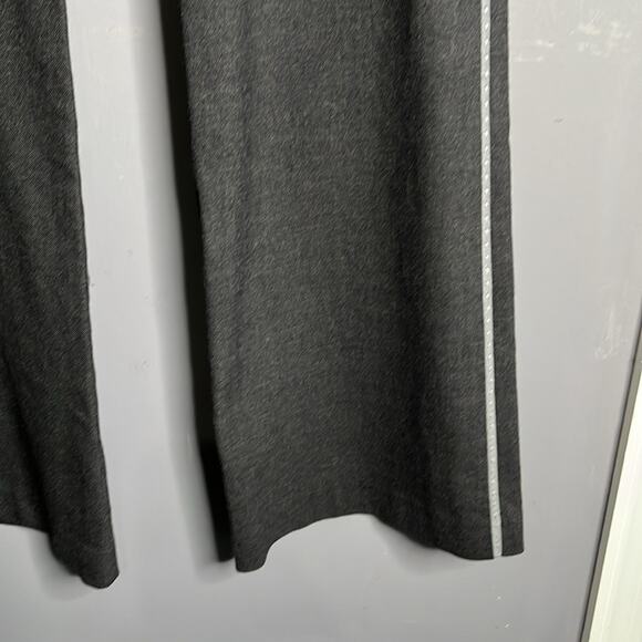 Elie Tahari Gray Mid Rise Wide Leg Dress Pants Striped Sides Size 6 - Picture 3 of 9